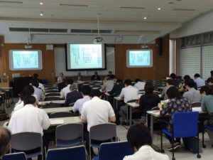 総会会場の様子